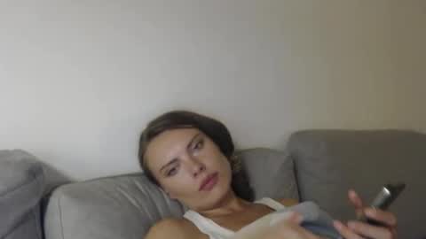 Sweet girl online show from September 11, 2025, 7:47 pm