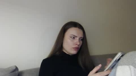 Sweet girl online show from February 5, 2026, 7:51 pm