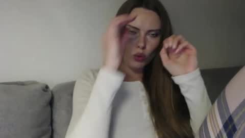 Sweet girl online show from March 29, 2026, 8:20 pm