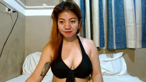 Snapshot of infinitythegoddess chatting on December 8, 2024, 4:18 pm Infinitythegoddess online show from December 8, 2024, 4:18 pm