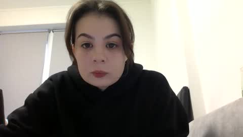 Inga online show from October 31, 2025, 6:47 am