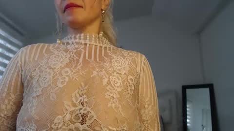            online show from December 18, 2024, 3:11 pm