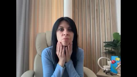 Snapshot of injaathome chatting on June 1, 2026, 9:22 am InjaAtHome online show from June 1, 2026, 9:22 am