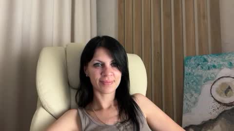Snapshot of injaathome chatting on July 2, 2026, 9:10 pm InjaAtHome online show from July 2, 2026, 9:10 pm