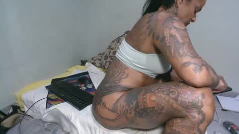 ink bella online show from November 30, 2025, 8:24 pm