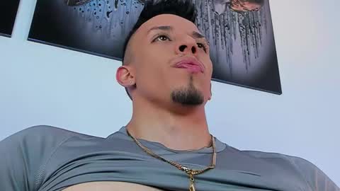 Snapshot of inkangelo chatting on September 29, 2025, 5:01 am ANGELO online show from September 29, 2025, 5:01 am