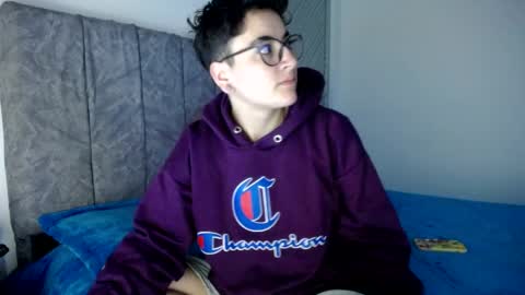 lyan onlyfans n linda online show from April 8, 2026, 10:59 am