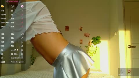 Mila Reef online show from April 4, 2026, 12:09 am