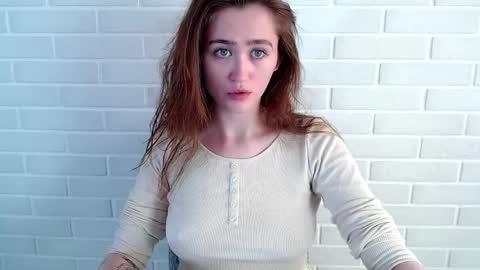Lina online show from May 21, 2026, 2:24 pm