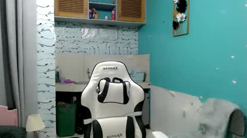 Reign online show from March 8, 2026, 6:12 pm