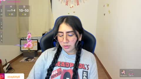 Luna        online show from April 7, 2026, 10:42 pm