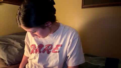 innocentlilsarah online show from January 14, 2026, 9:04 am