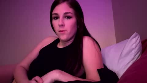 innocentlilsarah online show from February 7, 2026, 4:16 am