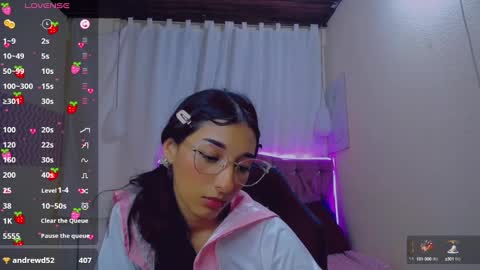 Snapshot of inocent_luna chatting on December 11, 2024, 6:09 pm Luna moon online show from December 11, 2024, 6:09 pm