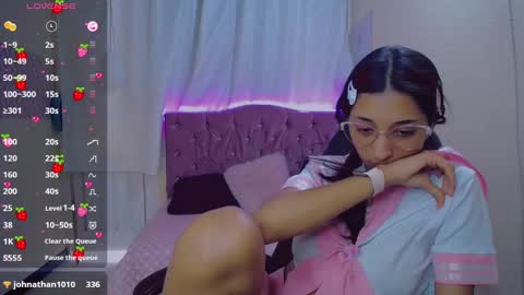 Snapshot of inocent_luna chatting on December 16, 2024, 5:54 pm Luna moon online show from December 16, 2024, 5:54 pm