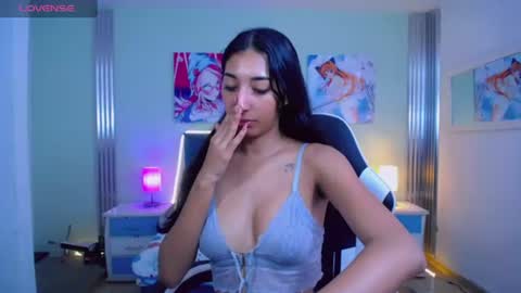 Snapshot of inocent_luna chatting on July 19, 2026, 4:44 pm Luna moon online show from July 19, 2026, 4:44 pm