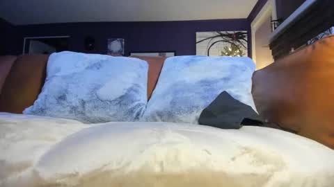 Snapshot of insert_token_icum chatting on December 16, 2024, 1:31 am Lucifer online show from December 16, 2024, 1:31 am