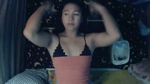 MAXINE online show from November 3, 2025, 9:32 am