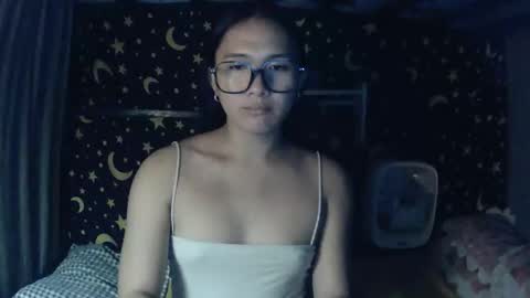 Snapshot of insulting_whoreifica chatting on November 17, 2025, 9:26 am MAXINE online show from November 17, 2025, 9:26 am