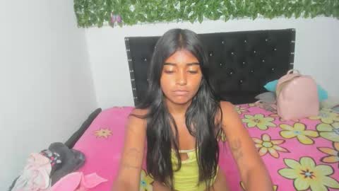 Snapshot of irene_hot10 chatting on October 15, 2025, 2:17 pm irene_hot10 online show from October 15, 2025, 2:17 pm