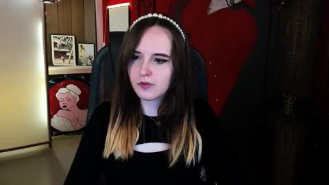 IreneBailey online show from December 2, 2025, 1:17 pm