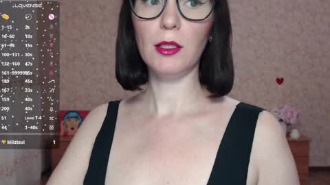 IrenLarasani online show from December 3, 2024, 1:10 pm