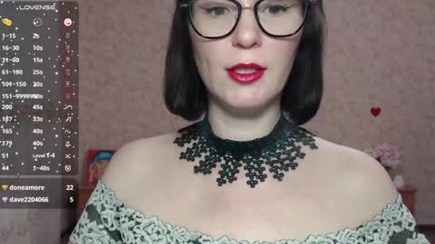 IrenLarasani online show from February 14, 2025, 7:07 am