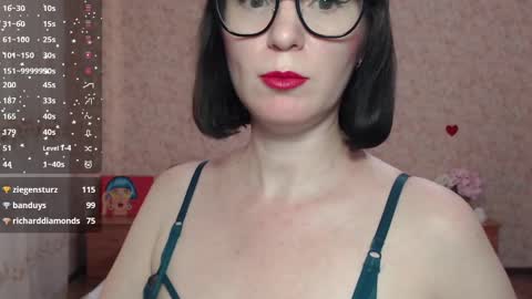 IrenLarasani online show from February 16, 2025, 11:49 am