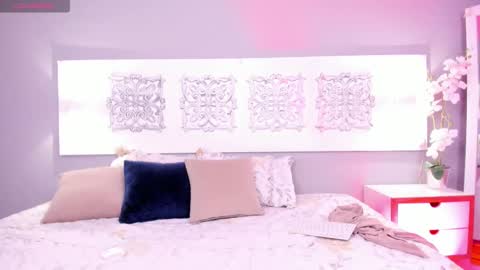 Iris Rosse online show from September 24, 2025, 9:29 pm