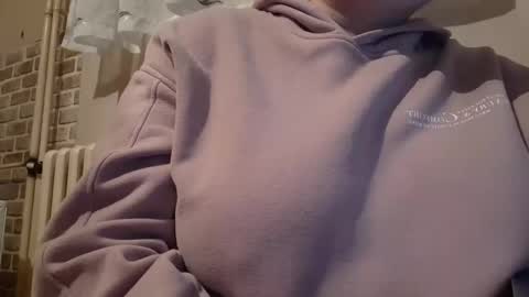 IrinnaK online show from February 24, 2025, 3:42 pm