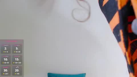 Snapshot of iris_caprice chatting on December 3, 2025, 2:41 am Instagram iris caprice online show from December 3, 2025, 2:41 am