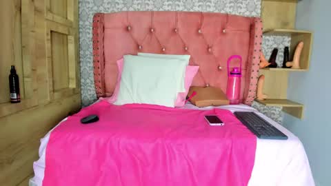 Hot Charlotte  online show from February 10, 2025, 12:18 pm