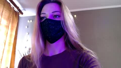 Lily online show from April 11, 2026, 12:20 pm