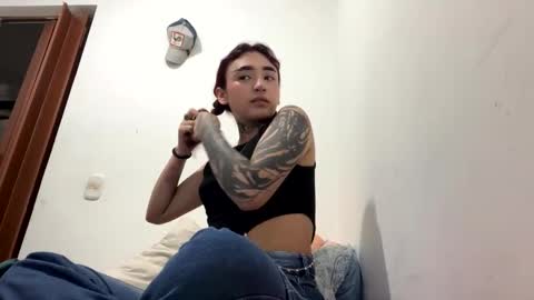  Iris  online show from January 15, 2025, 2:49 am