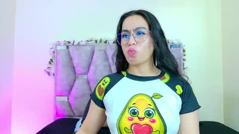 Snapshot of iris_mandarinne chatting on April 21, 2026, 5:39 pm Iris online show from April 21, 2026, 5:39 pm