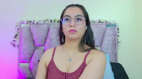 Snapshot of iris_mandarinne chatting on April 23, 2026, 5:37 pm Iris online show from April 23, 2026, 5:37 pm