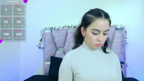 Snapshot of iris_mandarinne chatting on May 24, 2026, 5:18 pm Iris online show from May 24, 2026, 5:18 pm