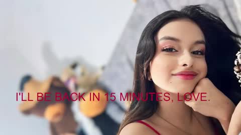 Snapshot of iris_pretty__ chatting on January 8, 2025, 7:34 pm iris felix online show from January 8, 2025, 7:34 pm