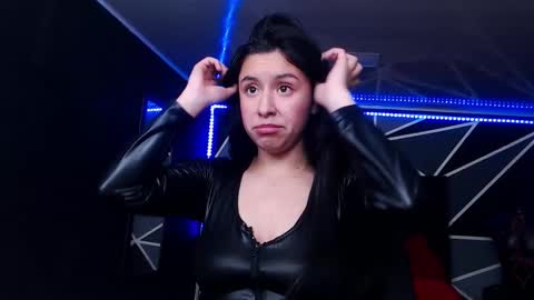 iris_will online show from November 12, 2025, 4:40 pm