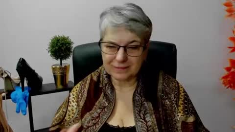 I R I S online show from February 18, 2025, 7:32 am