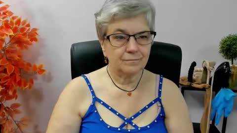 I R I S online show from September 18, 2025, 6:26 am