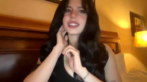 irisbabyyyyyyy online show from April 22, 2026, 1:52 am