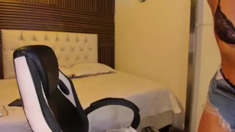 Snapshot of irisfyre chatting on June 26, 2026, 12:53 pm Iris Fyre online show from June 26, 2026, 12:53 pm