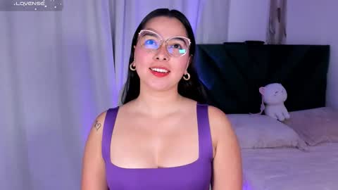 Iris Moira  online show from March 12, 2026, 11:16 am