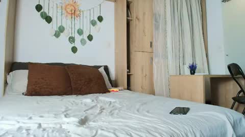 Snapshot of irisrossee_ chatting on May 28, 2026, 3:15 am Iris Rosse online show from May 28, 2026, 3:15 am