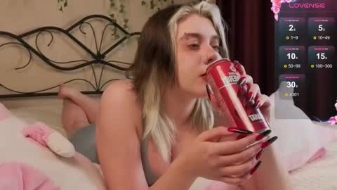 I am Cutie Iris3 online show from September 21, 2025, 8:05 am