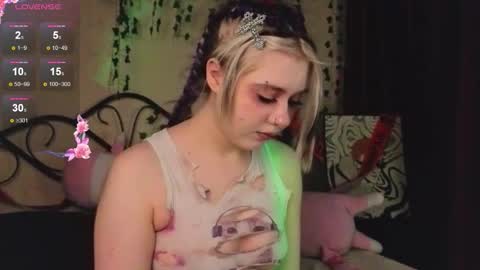 I am Cutie Iris3 online show from October 30, 2025, 9:33 am