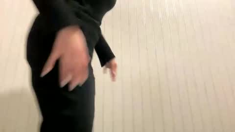 irisss31 online show from March 8, 2025, 6:37 pm