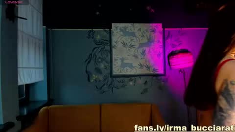 irma_bucciarati online show from November 4, 2025, 8:24 am