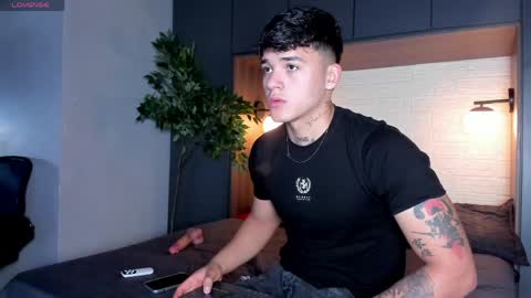 Iron Tous online show from April 10, 2026, 9:41 pm